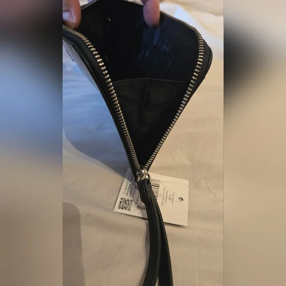 NWT Kate Spade Lucy Spade Flower Medium L-Zip Wristlet in Navy Multi; Brand New! - Picture 12 of 16